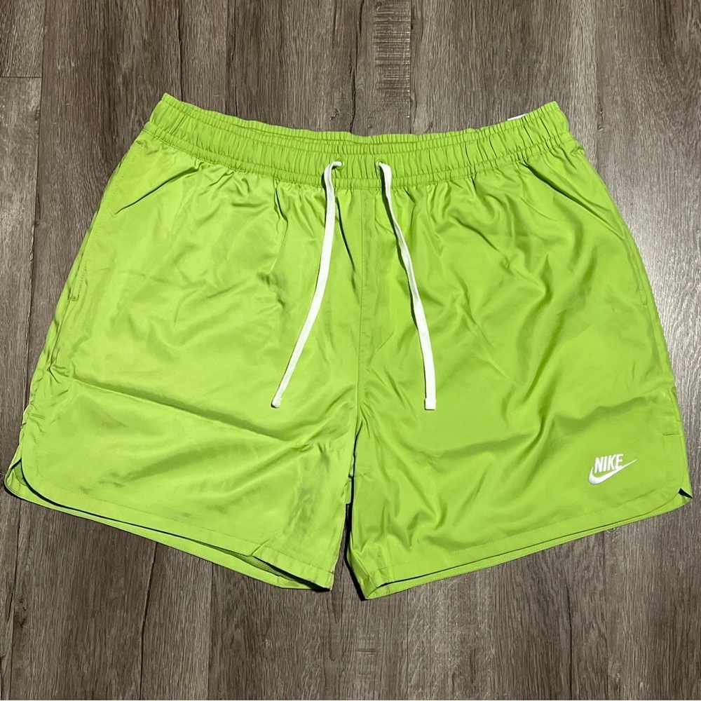 Nike Sportswear Sport Essentials Woven Lined Flow Shorts Mens Size Large Dm6829